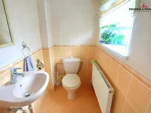 Prodej vily, Praha - Suchdol, 243 m2