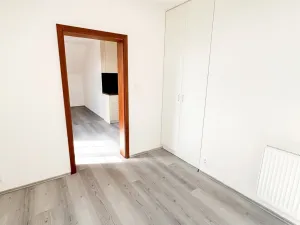 Pronájem bytu 2+kk, Praha - Strašnice, Konojedská, 44 m2