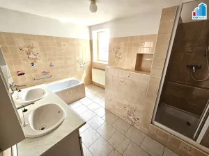 Pronájem bytu 4+1, Švihov, nám. T. G. Masaryka, 120 m2