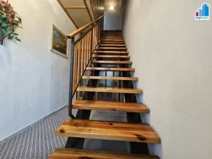 Pronájem bytu 4+1, Švihov, nám. T. G. Masaryka, 120 m2