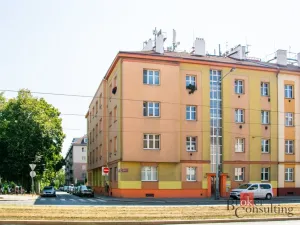Pronájem bytu 2+kk, Praha - Strašnice, Černokostelecká, 45 m2