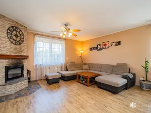 Prodej rodinného domu, Měšice, Na Blatech, 153 m2