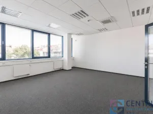 Pronájem kanceláře, Praha - Holešovice, U Pergamenky, 584 m2