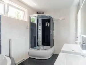 Prodej rodinného domu, Benátky, 241 m2