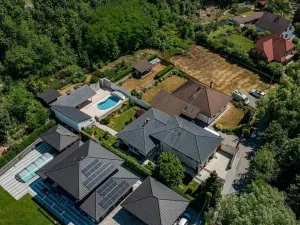 Prodej rodinného domu, Benátky, 241 m2