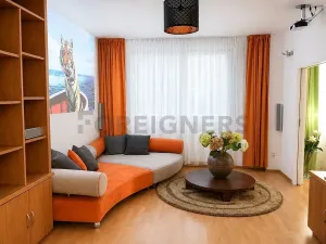 Pronájem bytu 2+1, Praha, Křižíkova, 80 m2