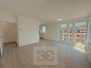 Pronájem bytu 2+kk, Pardubice, U Sportovní školy, 59 m2