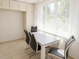 Prodej bytu 2+1, Chomutov, Skalková, 66 m2