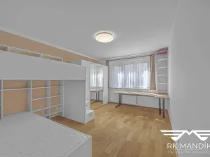 Pronájem bytu 3+1, Praha - Malešice, Tuchorazská, 72 m2