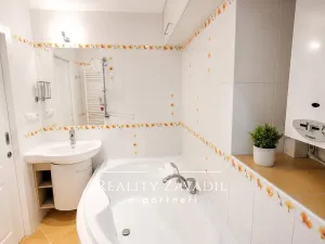 Prodej bytu 2+1, Břidličná, Komenského, 56 m2