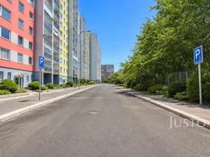 Prodej bytu 1+kk, Praha - Troja, Krynická, 28 m2