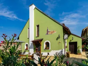 Prodej restaurace, Dolní Dunajovice, Hlavní, 300 m2