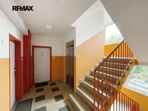 Prodej bytu 2+1, Praha - Hlubočepy, Lohniského, 45 m2