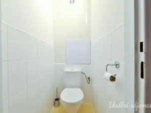Pronájem bytu 2+1, Náměšť nad Oslavou, Zborovská, 48 m2