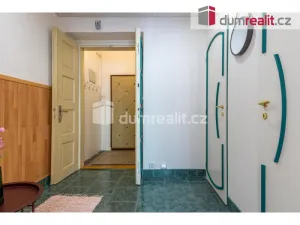 Pronájem bytu 1+kk, Praha - Nusle, V zálomu, 36 m2