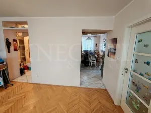 Prodej bytu 3+1, Ostrov, Hlavní třída, 76 m2