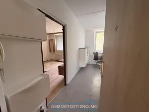 Pronájem bytu 1+1, Znojmo, Gagarinova, 33 m2