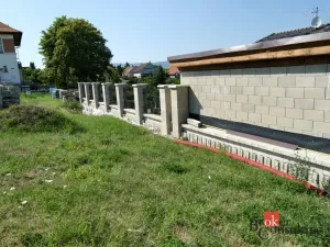 Prodej pozemku pro bydlení, Březno, Nádražní, 881 m2