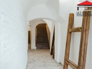Prodej kanceláře, Frýdek-Místek, Zámecké nám., 89 m2