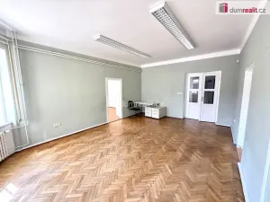 Pronájem kanceláře, Veltrusy, Palackého, 85 m2