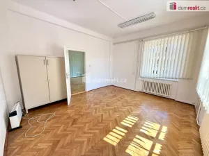 Pronájem kanceláře, Veltrusy, Palackého, 85 m2