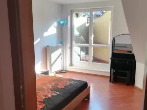 Pronájem bytu 2+kk, Praha - Bubeneč, Sochařská, 62 m2