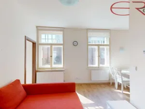 Pronájem bytu 2+kk, Jablonec nad Nisou, Máchova, 38 m2