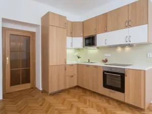 Pronájem bytu 2+kk, Praha - Vinohrady, Vinohradská, 50 m2