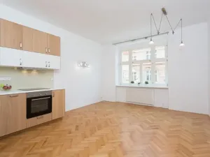 Pronájem bytu 2+kk, Praha - Vinohrady, Vinohradská, 50 m2