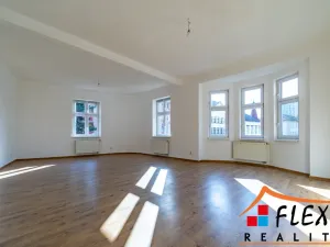 Pronájem bytu 2+1, Ostrava, Korunní, 105 m2