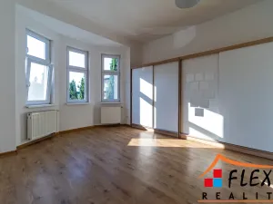 Pronájem bytu 2+1, Ostrava, Korunní, 105 m2