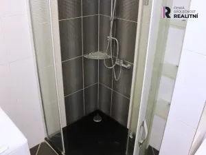 Pronájem bytu 2+1, Karlovy Vary - Rybáře, Majakovského, 54 m2