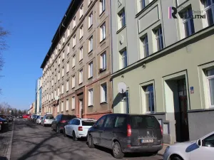 Pronájem bytu 2+1, Karlovy Vary - Rybáře, Majakovského, 54 m2