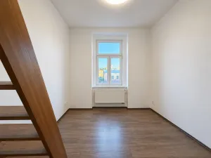 Pronájem bytu 1+kk, Praha - Vysočany, Freyova, 30 m2