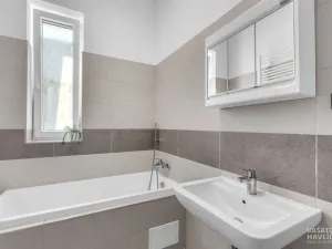 Prodej bytu 2+kk, Praha, Dolnoměcholupská, 45 m2