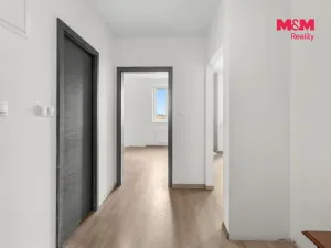 Pronájem bytu 2+kk, Klecany, V Honech, 43 m2