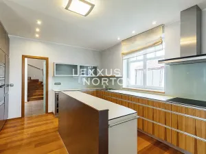 Pronájem bytu 5+kk, Praha - Podolí, Nad spádem, 192 m2