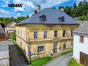 Prodej vícegeneračního domu, Úterý, 677 m2