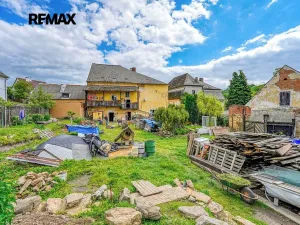 Prodej vícegeneračního domu, Úterý, 677 m2
