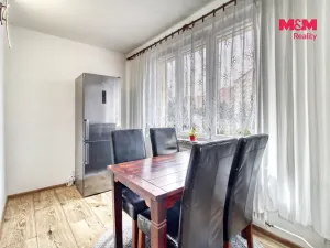 Prodej bytu 2+1, Chomutov, Pod Břízami, 61 m2