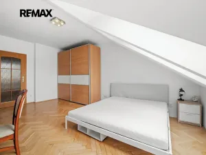 Prodej bytu 4+1, Praha - Nové Město, Lípová, 166 m2