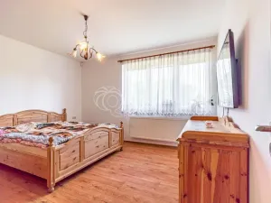 Prodej rodinného domu, Zlosyň, 209 m2