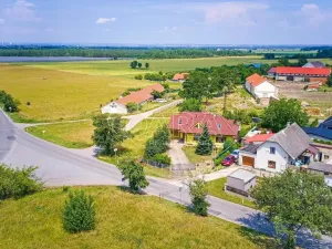 Prodej rodinného domu, Zlosyň, 209 m2