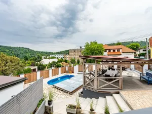 Prodej rodinného domu, Roztoky, 234 m2
