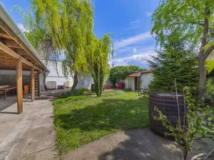 Prodej zemědělského objektu, Velké Pavlovice, Trávníky, 400 m2