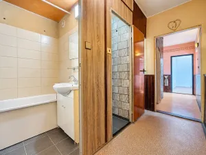 Prodej bytu 3+1, Jirkov, Jezerská, 72 m2