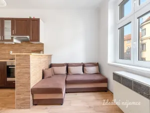 Pronájem bytu 2+kk, Praha - Libeň, Pivovarnická, 54 m2