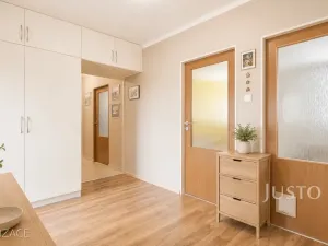 Prodej bytu 4+kk, Kamenice, Sídliště II, 77 m2