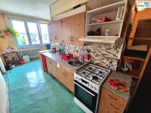 Prodej bytu 3+1, Cheb, Lomená, 64 m2