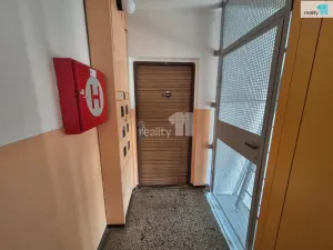 Prodej bytu 3+1, Cheb, Lomená, 64 m2